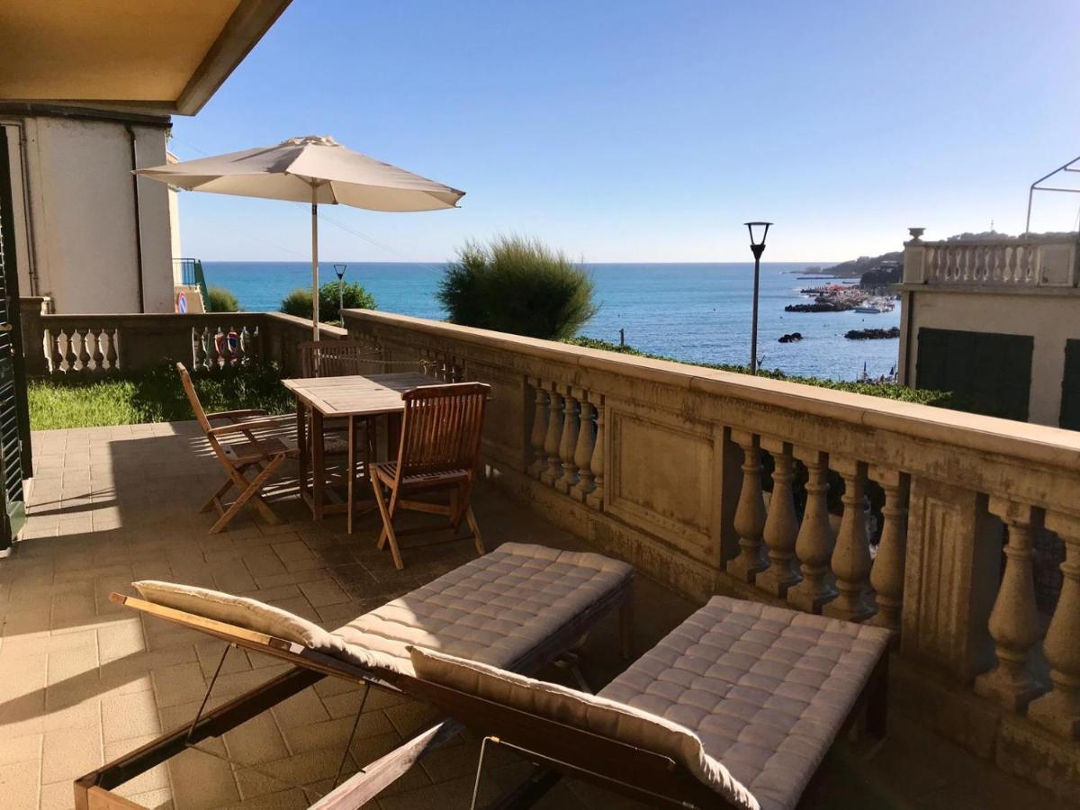 Appartamenti Fronte Mare Castiglioncello Buitenkant foto