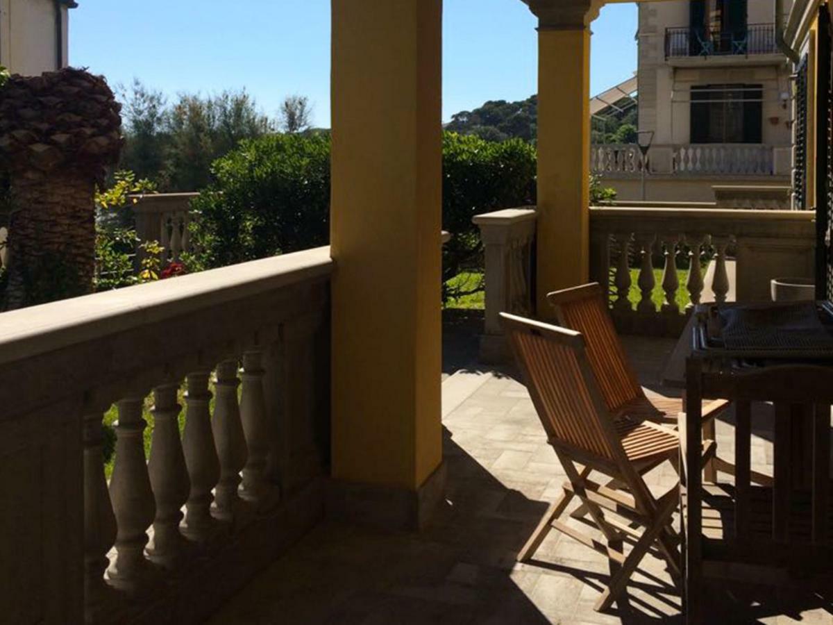 Appartamenti Fronte Mare Castiglioncello Buitenkant foto